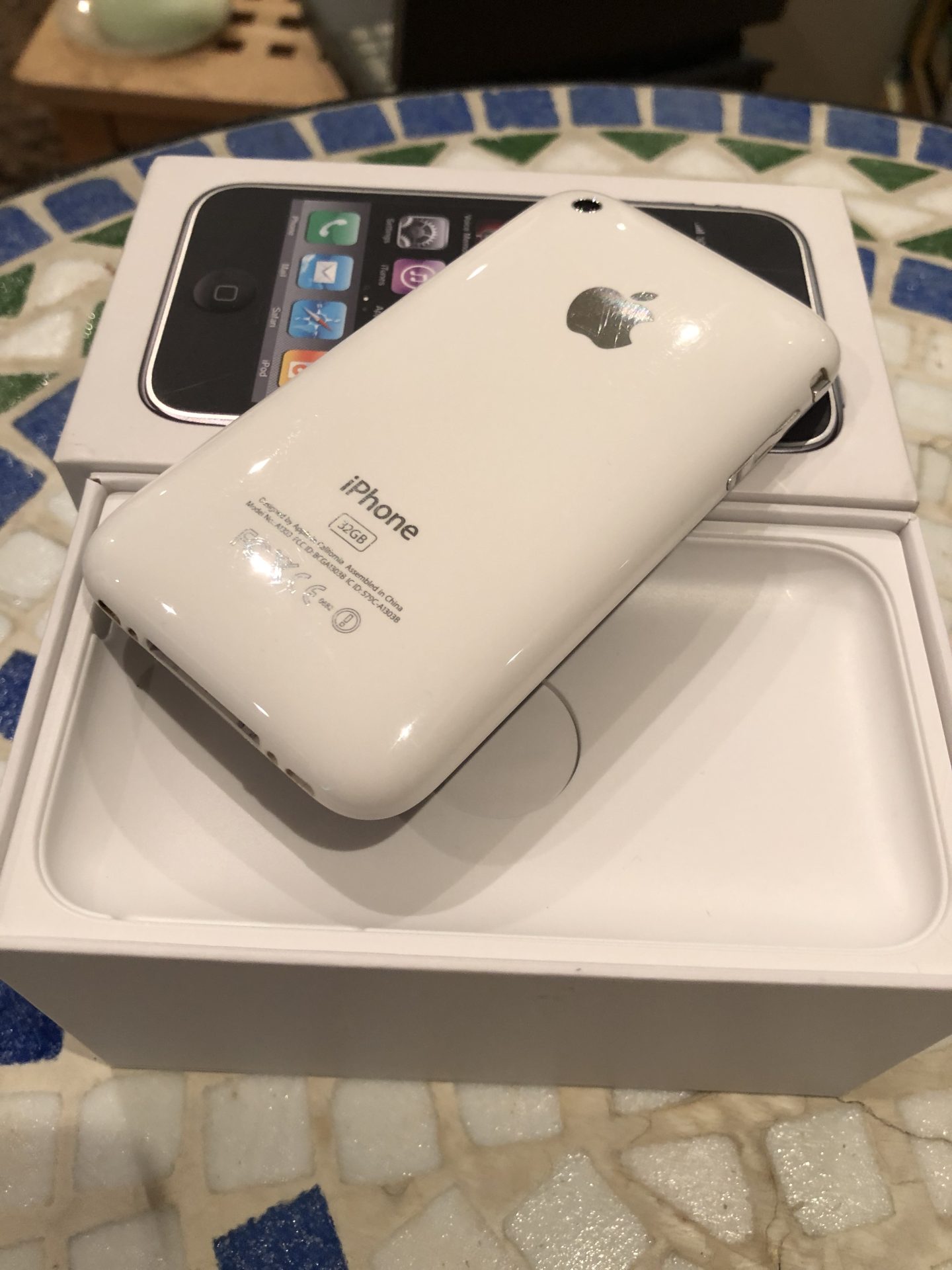 iPhone 3GS